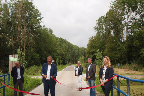 Hitlandselaan officieel geopend